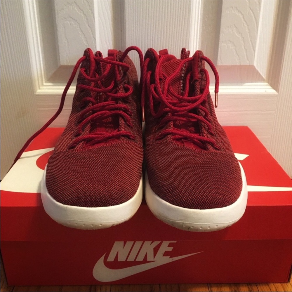 Nike hyperfresh sneakers